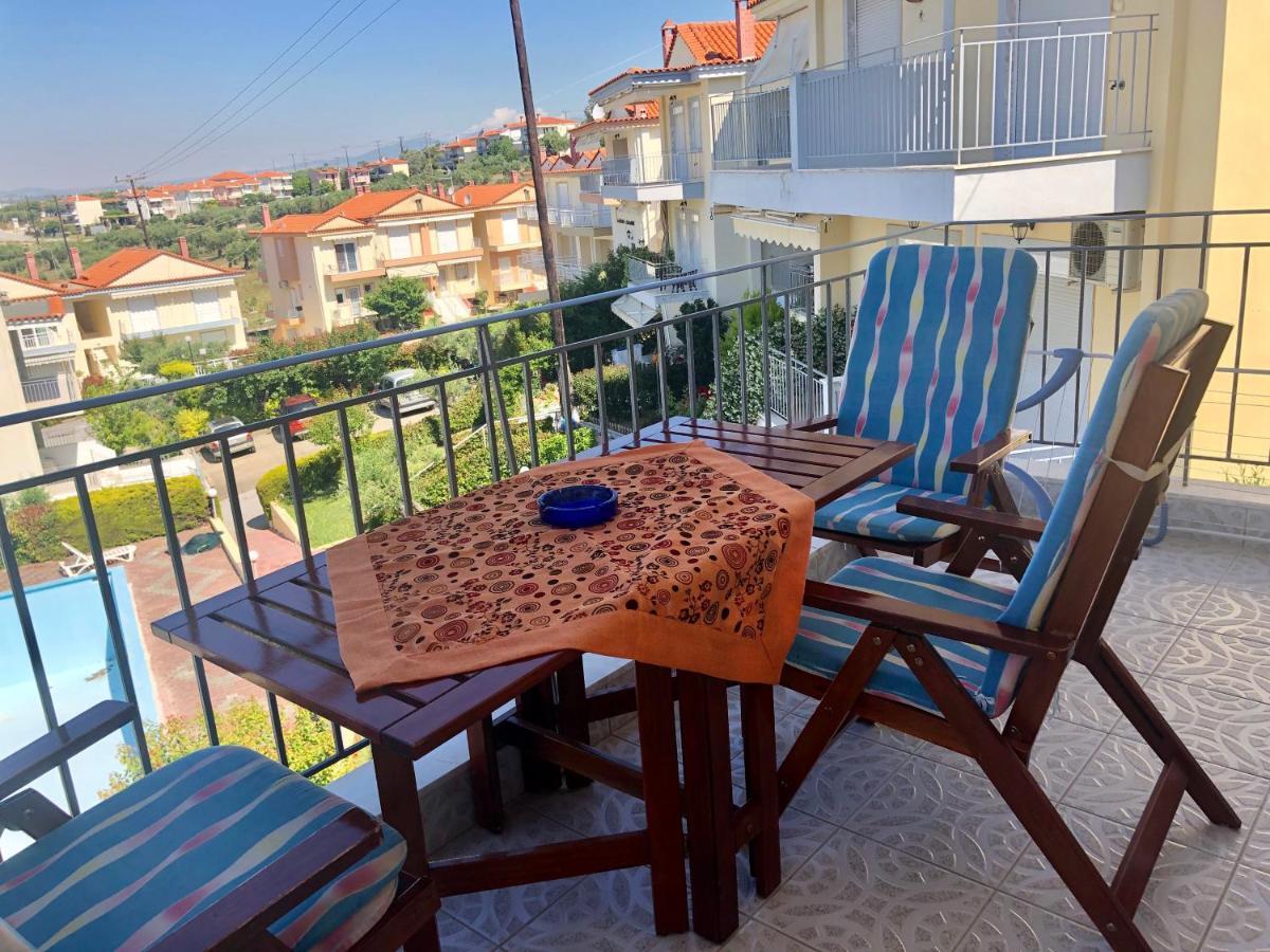 Gerakini 2Br Apt With Shared Pool Extérieur photo